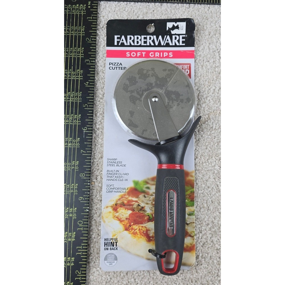 Farberware Pizza Cutter Black Red Soft Grip Stainless Steel‎ Blade